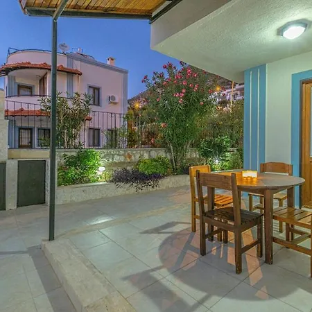 3 Bedroom With Large Pool Area And Top Floor Panoramic Views Kas