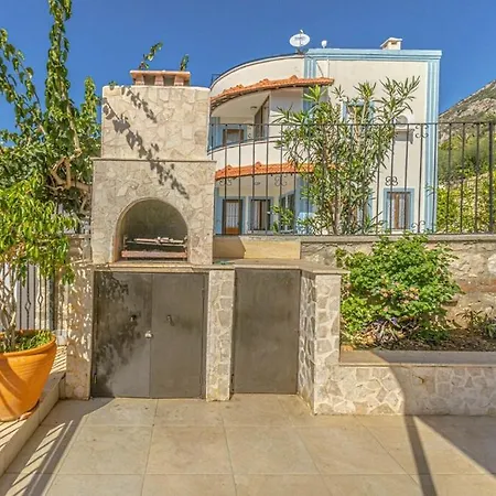 Villa 3 Bedroom With Large Pool Area And Top Floor Panoramic Views
